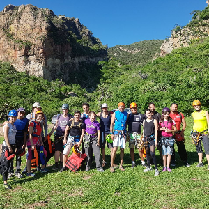 ESCALADA EN HOYA DE ÁLVAREZ